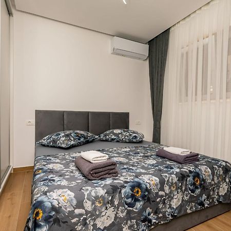 Apartments Hope Dugi Rat Εξωτερικό φωτογραφία