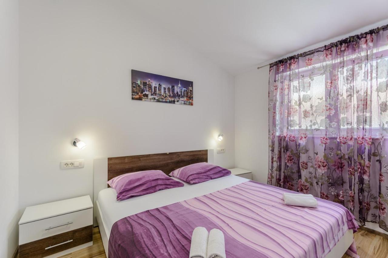 Apartments Hope Dugi Rat Εξωτερικό φωτογραφία
