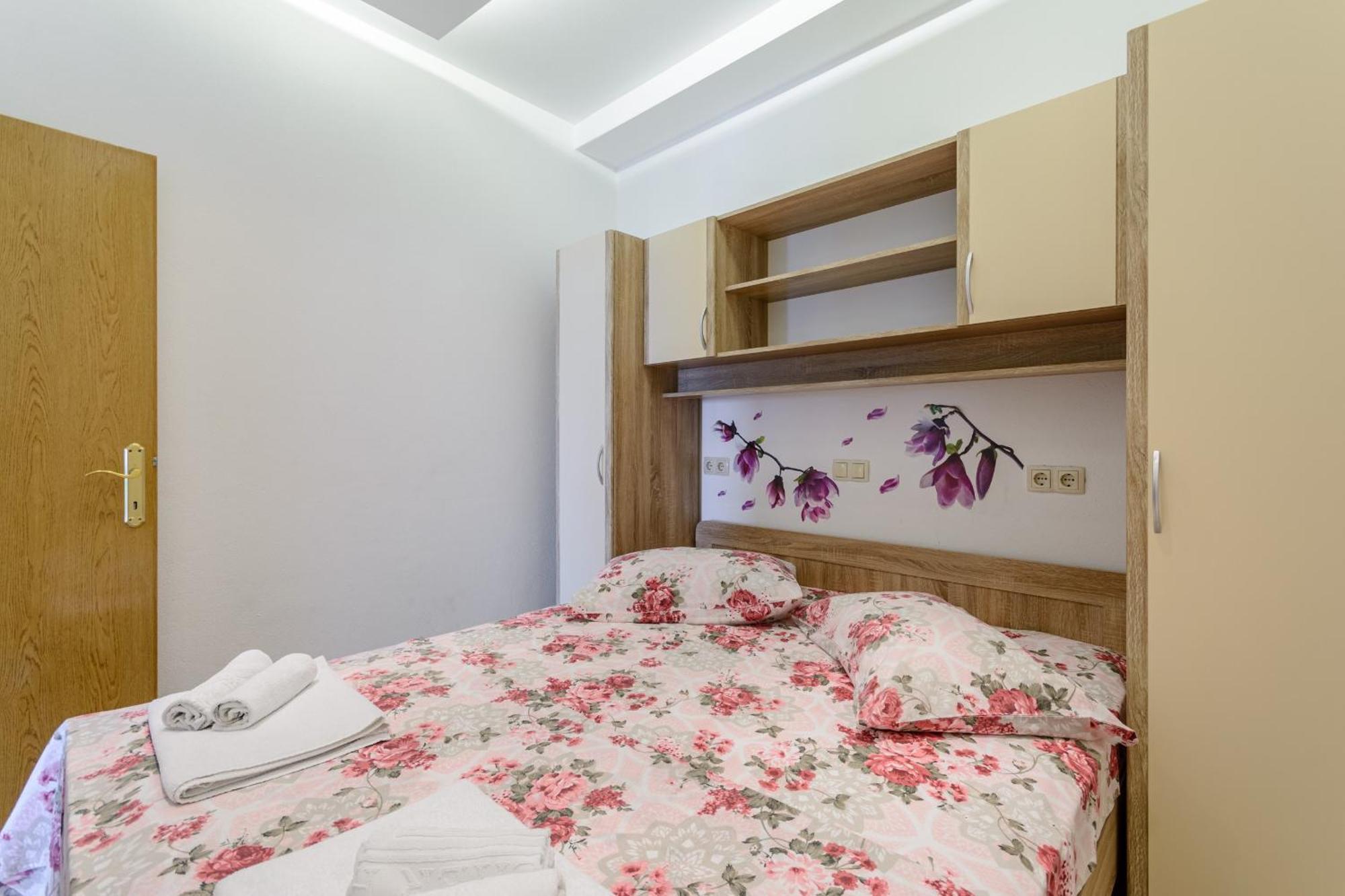 Apartments Hope Dugi Rat Δωμάτιο φωτογραφία