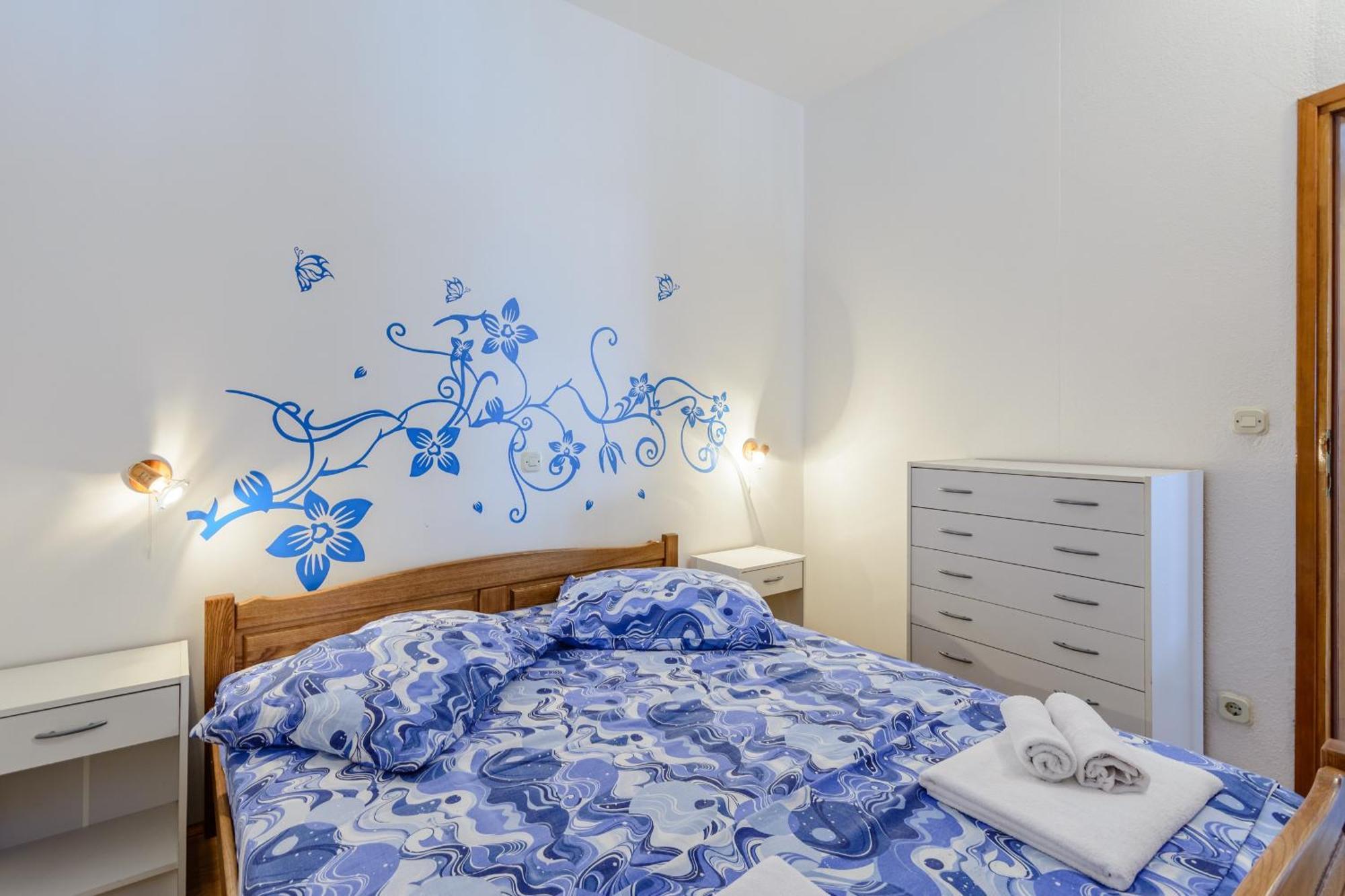 Apartments Hope Dugi Rat Δωμάτιο φωτογραφία