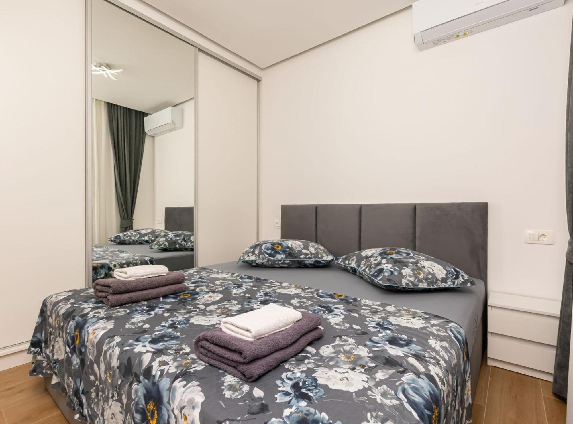 Apartments Hope Dugi Rat Εξωτερικό φωτογραφία