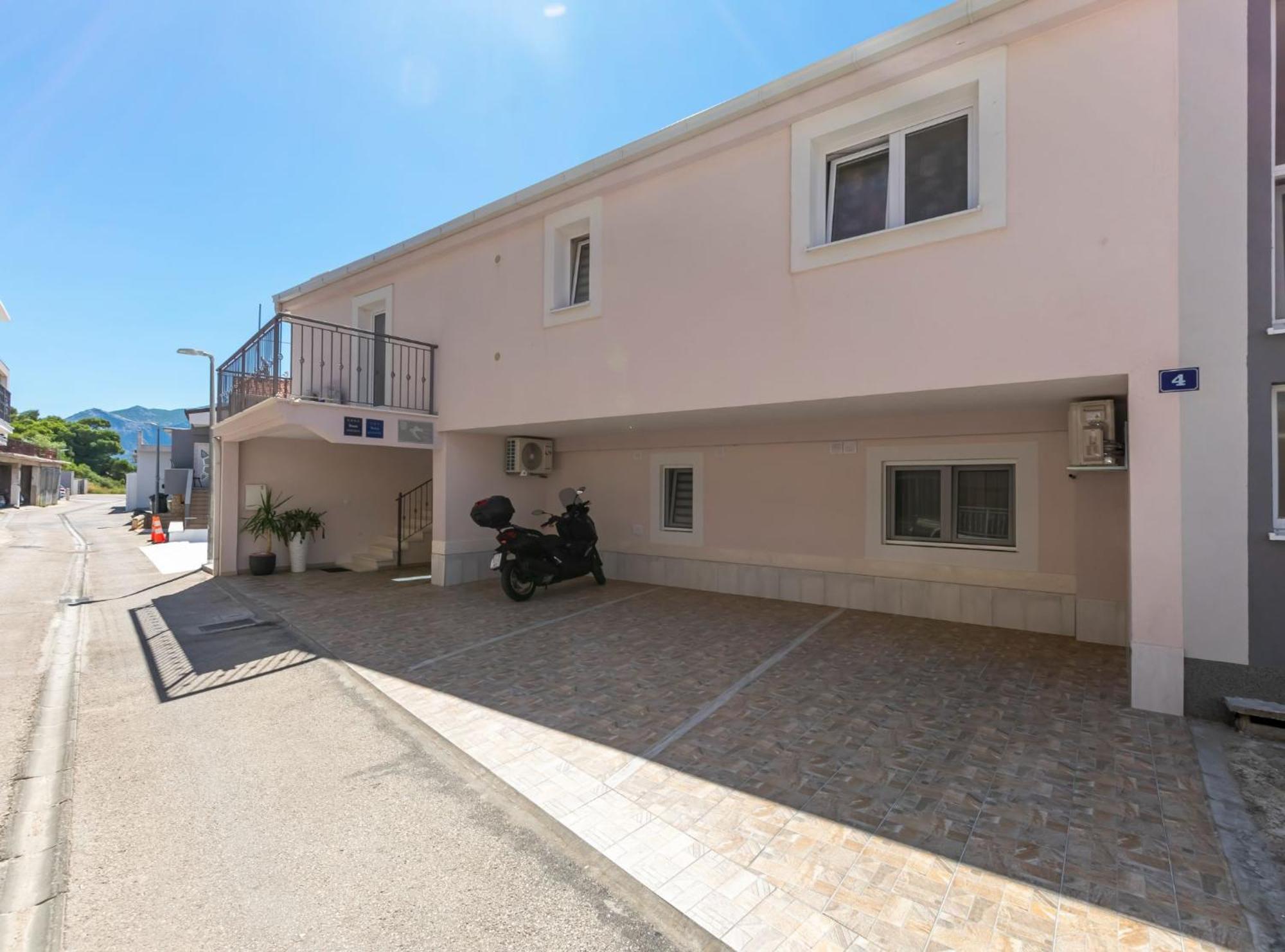 Apartments Hope Dugi Rat Εξωτερικό φωτογραφία